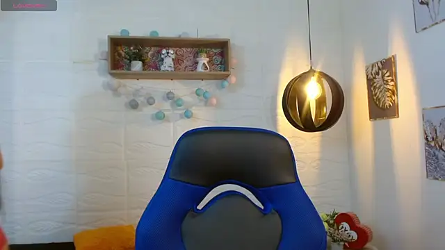 Snapshot of tulunaroja chatting on September 29, 2025, 8:14 pm tulunaroja online show from September 29, 2025, 8:14 pm