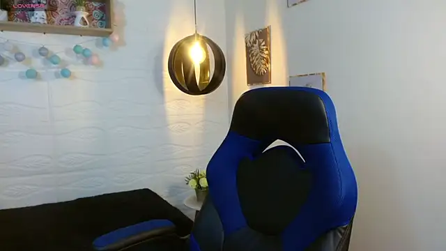 Snapshot of tulunaroja chatting on September 26, 2025, 7:54 pm tulunaroja online show from September 26, 2025, 7:54 pm