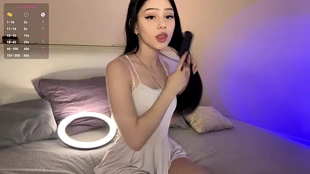 Snapshot of KateHardcastle chatting on October 29, 2025, 3:11 pm KateHardcastle online show from October 29, 2025, 3:11 pm