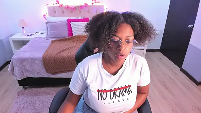 Snapshot of ebony_fantasy2 chatting on September 23, 2025, 12:12 pm ebony fantasy2 online show from September 23, 2025, 12:12 pm