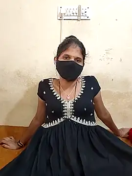 Snapshot of ranisanthutelugu chatting on October 3, 2025, 7:54 am ranisanthutelugu online show from October 3, 2025, 7:54 am