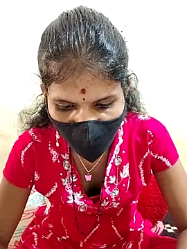 Snapshot of ranisanthutelugu chatting on October 1, 2025, 5:56 am ranisanthutelugu online show from October 1, 2025, 5:56 am