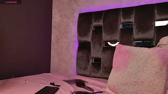 Snapshot of Taurito___ chatting on October 5, 2025, 5:31 am Taurito    online show from October 5, 2025, 5:31 am