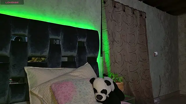 Snapshot of Taurito___ chatting on October 8, 2025, 5:20 am Taurito    online show from October 8, 2025, 5:20 am