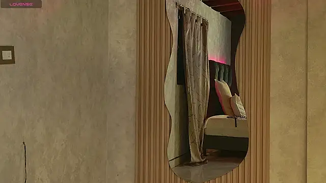 Snapshot of Taurito___ chatting on October 19, 2025, 4:48 am Taurito    online show from October 19, 2025, 4:48 am