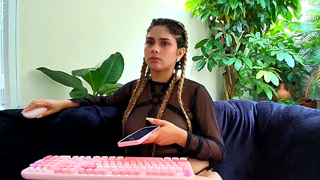 Snapshot of sharon_greey chatting on October 26, 2025, 1:22 pm sharon greey online show from October 26, 2025, 1:22 pm