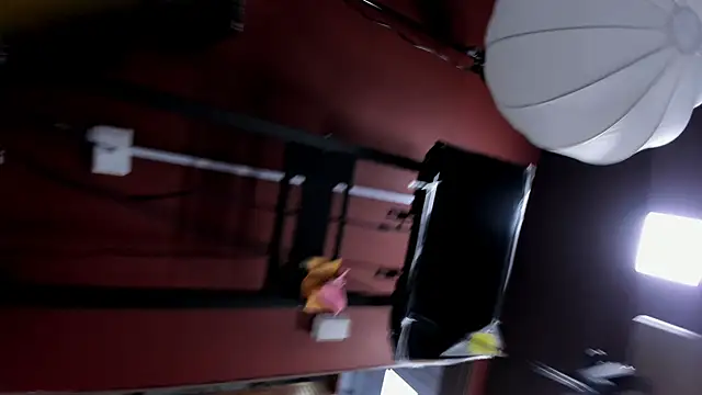 miss   taylor online show from November 11, 2025, 6:03 pm