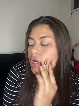 Snapshot of NattashaMore_0719 chatting on October 16, 2025, 4:32 am NattashaMore 0719 online show from October 16, 2025, 4:32 am