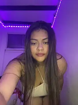 Snapshot of NattashaMore_0719 chatting on October 9, 2025, 3:40 am NattashaMore 0719 online show from October 9, 2025, 3:40 am