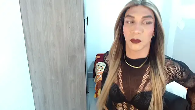 couple vzl online show from October 11, 2025, 4:57 am