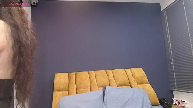 Snapshot of KendraaSimons chatting on October 29, 2025, 7:57 pm KendraaSimons online show from October 29, 2025, 7:57 pm