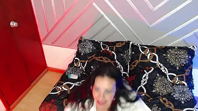 sashabluex online show from October 29, 2025, 3:49 am