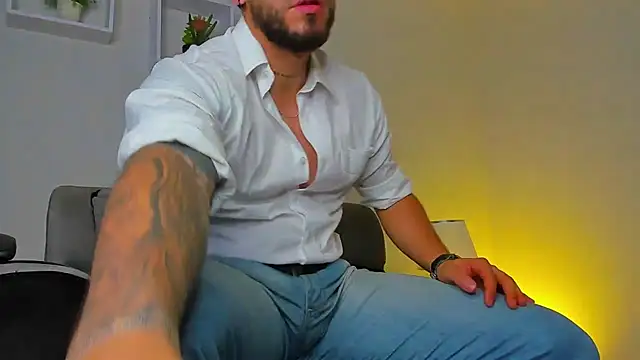 Snapshot of DIMITRI_MASTEER chatting on September 24, 2025, 10:59 pm DIMITRI MASTEER online show from September 24, 2025, 10:59 pm