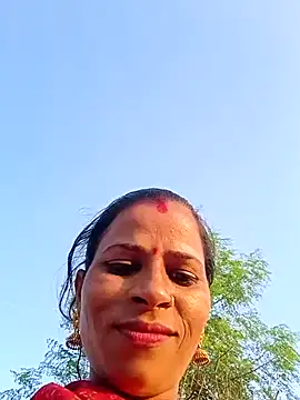 Suhani sharma1 online show from September 28, 2025, 12:01 pm