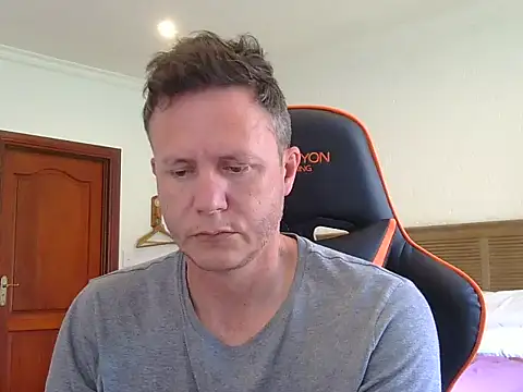 TroyDieselXXX online show from November 22, 2025, 5:39 am