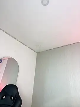 Scaarlettfox online show from February 10, 2026, 7:57 pm