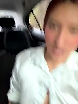 Scaarlettfox online show from September 18, 2025, 7:28 pm