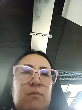 Snapshot of Romina693 chatting on September 24, 2025, 5:36 am Romina693 online show from September 24, 2025, 5:36 am