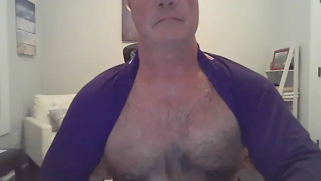 cyclone1212 online show from December 15, 2025, 10:32 am