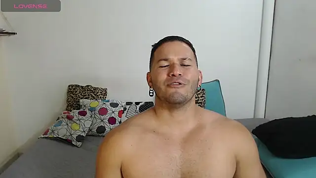 Snapshot of Tim_mz01 chatting on May 31, 2026, 6:20 pm Tim mz01 online show from May 31, 2026, 6:20 pm