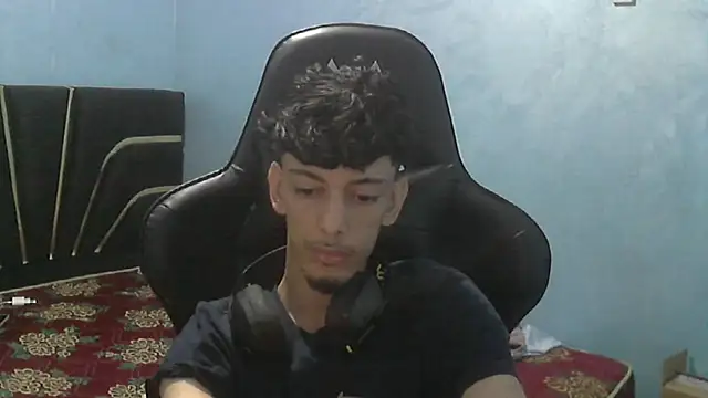 Snapshot of Dark_DesireX chatting on October 1, 2025, 2:54 pm Dark DesireX online show from October 1, 2025, 2:54 pm