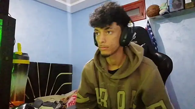 Dark DesireX online show from February 19, 2026, 1:02 am