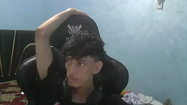 Snapshot of Dark_DesireX chatting on October 5, 2025, 3:14 pm Dark DesireX online show from October 5, 2025, 3:14 pm