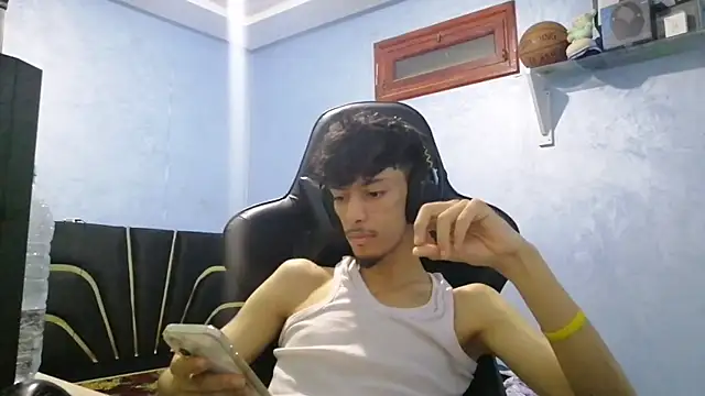 Snapshot of Dark_DesireX chatting on October 8, 2025, 2:51 pm Dark DesireX online show from October 8, 2025, 2:51 pm