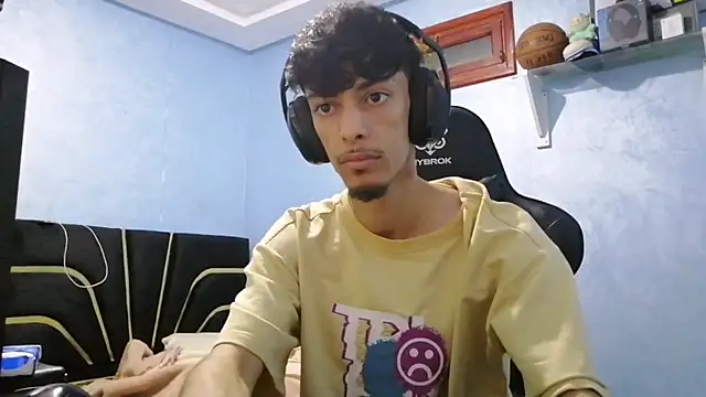 Snapshot of Dark_DesireX chatting on October 27, 2025, 4:19 pm Dark DesireX online show from October 27, 2025, 4:19 pm