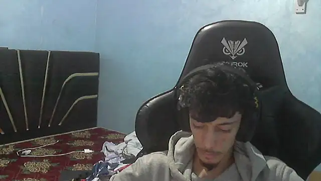 Snapshot of Dark_DesireX chatting on September 16, 2025, 3:57 pm Dark DesireX online show from September 16, 2025, 3:57 pm