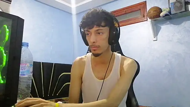 Snapshot of Dark_DesireX chatting on September 17, 2025, 1:57 pm Dark DesireX online show from September 17, 2025, 1:57 pm