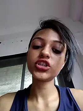 Snapshot of Your-Kitkat chatting on October 22, 2025, 5:40 am Your-Kitkat online show from October 22, 2025, 5:40 am