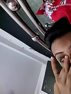 Snapshot of Your-Kitkat chatting on October 9, 2025, 10:38 am Your-Kitkat online show from October 9, 2025, 10:38 am