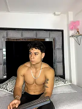 MR MUSCLE online show from November 28, 2025, 11:54 am