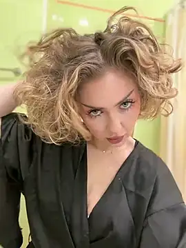 Snapshot of KellyKeler chatting on January 18, 2026, 10:51 am KellyKeler online show from January 18, 2026, 10:51 am