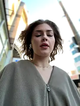 Snapshot of KellyKeler chatting on November 1, 2025, 1:38 pm KellyKeler online show from November 1, 2025, 1:38 pm