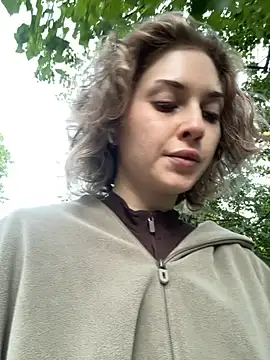 Snapshot of KellyKeler chatting on September 26, 2025, 2:46 pm KellyKeler online show from September 26, 2025, 2:46 pm