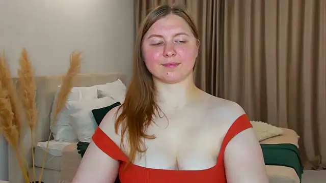 la  fleur online show from September 16, 2025, 9:27 pm