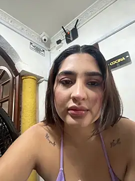 Snapshot of JasmineRhodes chatting on November 19, 2025, 1:00 pm JasmineRhodes online show from November 19, 2025, 1:00 pm