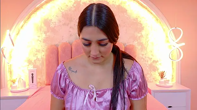 JasmineRhodes online show from February 10, 2026, 1:10 pm