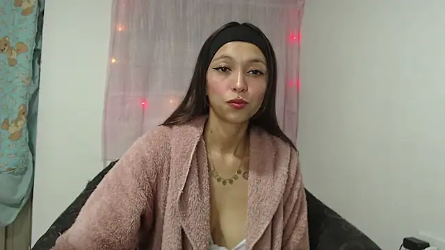 Snapshot of Zafira_Mayeers chatting on October 1, 2025, 3:00 am Zafira Mayeers online show from October 1, 2025, 3:00 am