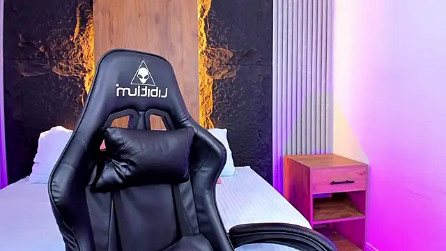 Snapshot of kitty_sweeety_ chatting on September 27, 2025, 12:55 pm kitty sweeety  online show from September 27, 2025, 12:55 pm