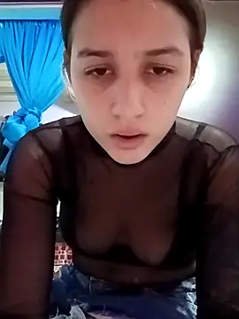 Snapshot of Arii_collins1 chatting on September 26, 2025, 10:38 pm Arii collins1 online show from September 26, 2025, 10:38 pm