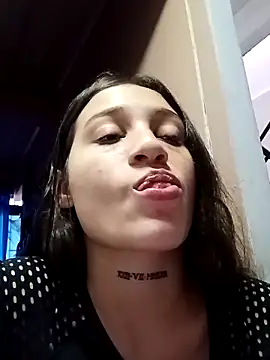 Snapshot of Arii_collins1 chatting on October 8, 2025, 7:03 pm Arii collins1 online show from October 8, 2025, 7:03 pm