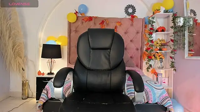 Snapshot of SwettRenata_ chatting on September 30, 2025, 7:31 pm SwettRenata  online show from September 30, 2025, 7:31 pm