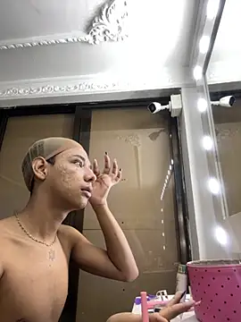 Snapshot of SwettRenata_ chatting on October 13, 2025, 11:45 am SwettRenata  online show from October 13, 2025, 11:45 am