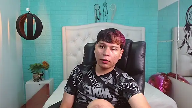 dondanys online show from September 17, 2025, 7:27 pm