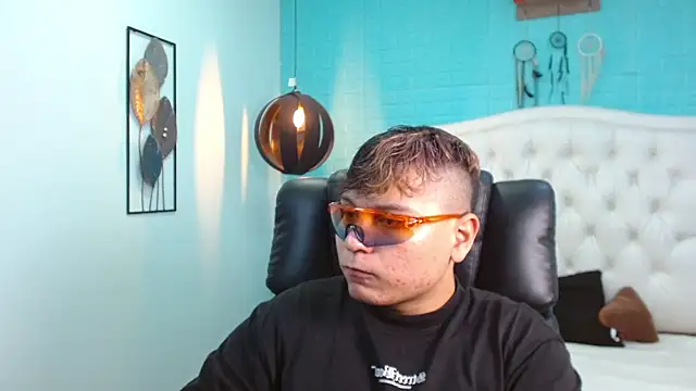 dondanys online show from October 1, 2025, 7:40 pm