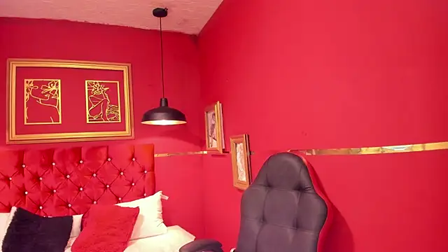 Snapshot of Anissa_Ali chatting on July 15, 2026, 8:43 am Anissa Ali online show from July 15, 2026, 8:43 am