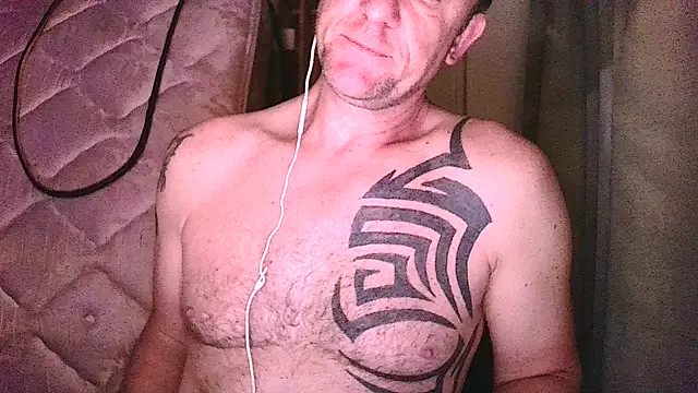 Yournaughty online show from June 6, 2026, 4:39 am